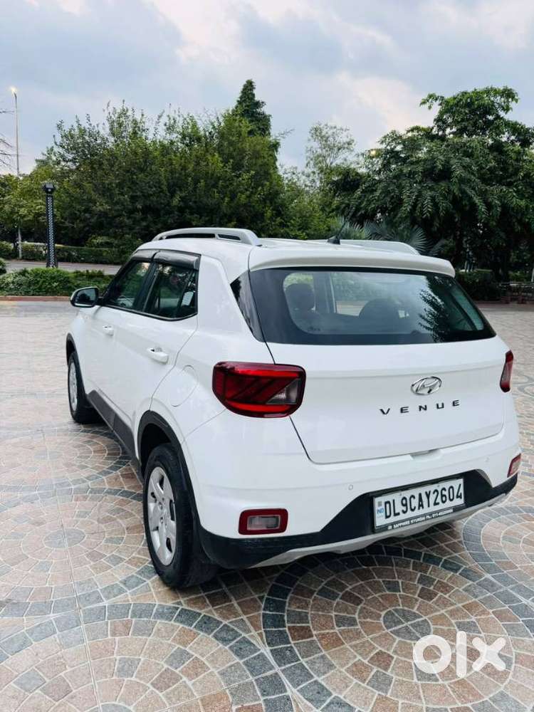 Hyundai Venue S 1.2 Petrol, 2022, Petrol