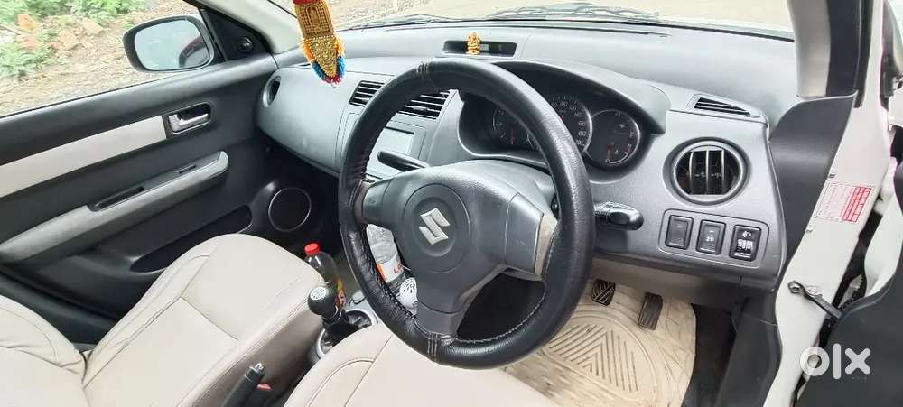 Maruti Suzuki Dzire 1.2 Vxi 2010