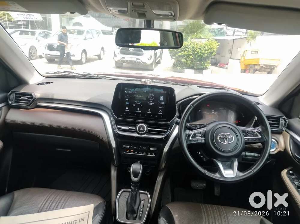 Toyota Urban Cruiser Hyryder 1.5 V Hybrid, 2022, Petrol