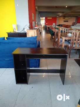 Olx study table and on sale chairs near me