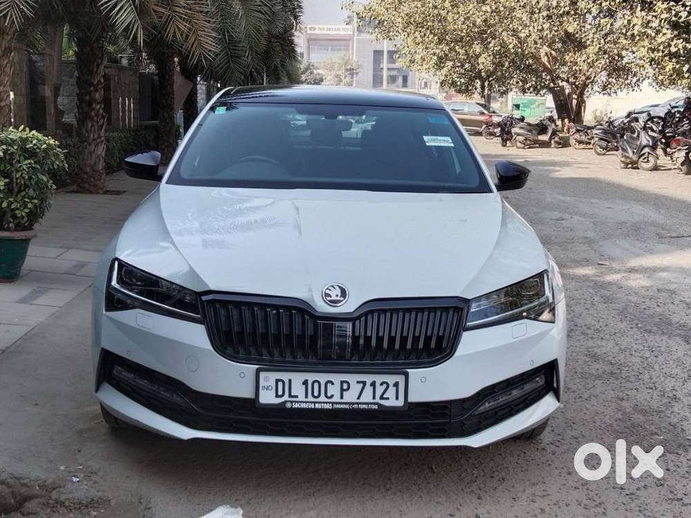 Skoda Superb 2.0 Sportline Tsi At, 2021, Petrol