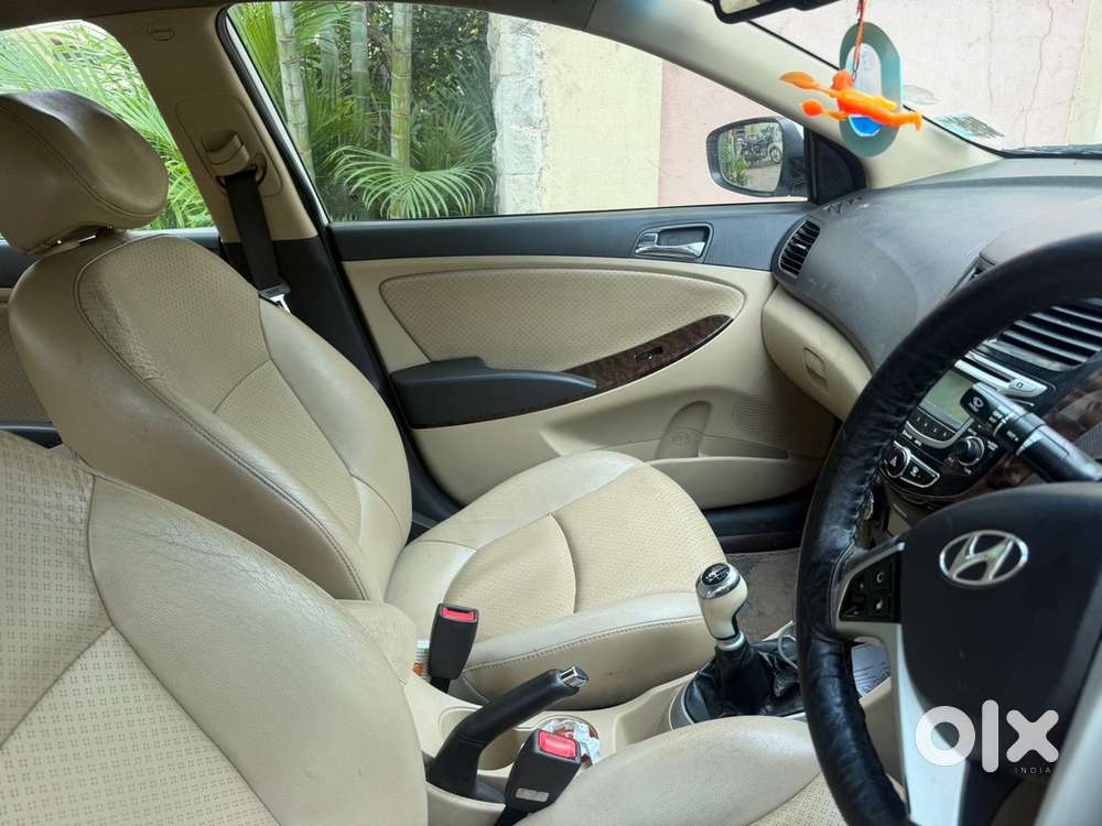 Hyundai Verna Fluidic 2011 Petrol Manual