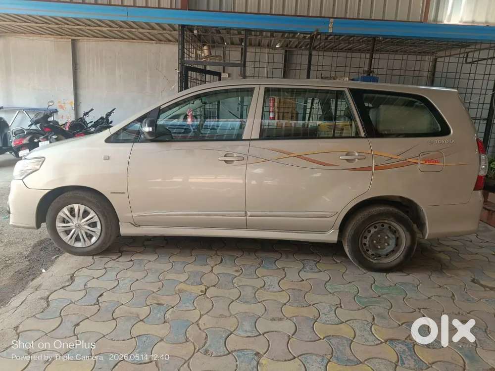 Toyota Innova 2013 Diesel Company Maintained ,excellent Condition.