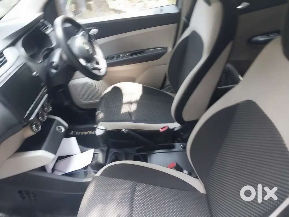 Renault Triber Petrol 2022