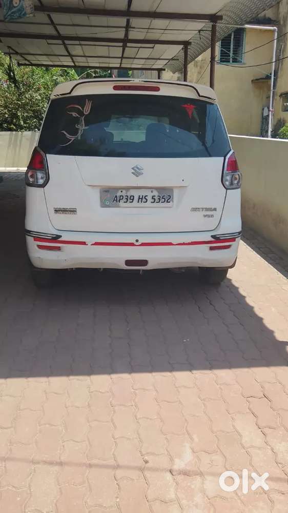 Maruti Suzuki Ertiga 2016 Diesel 113000 Km Driven Well Maintained
