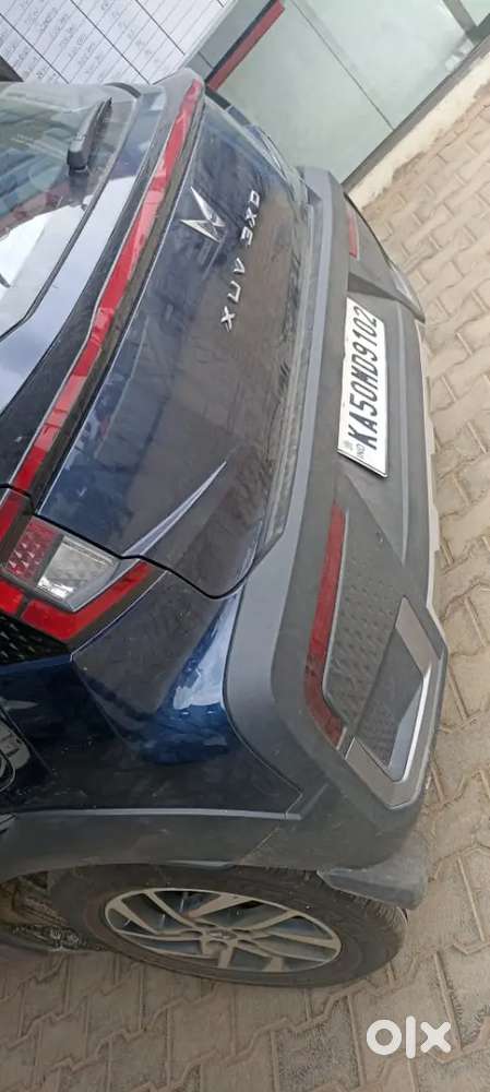 Mahindra Xuv 3xo Ax5l Mt - 2025 Petrol 1726 Km Driven