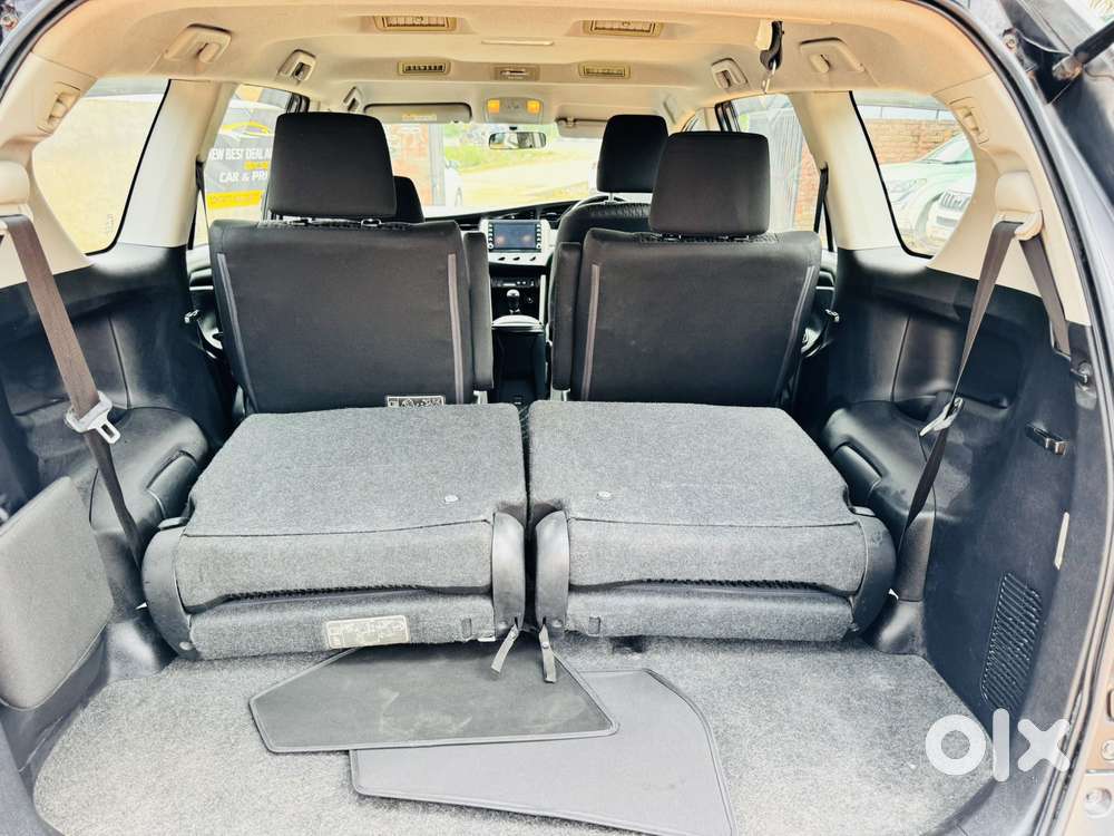 Toyota Innova Crysta 2.4 G Mt 7 Str, 2022, Diesel