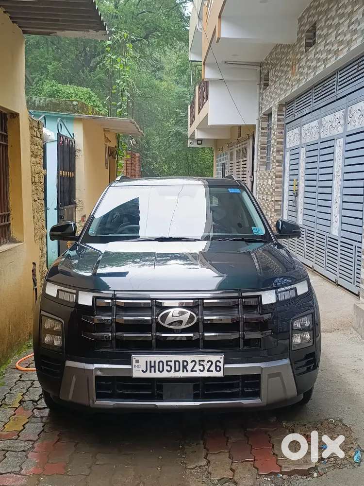 Hyundai Creta 2024 Petrol 23990 Km Driven.