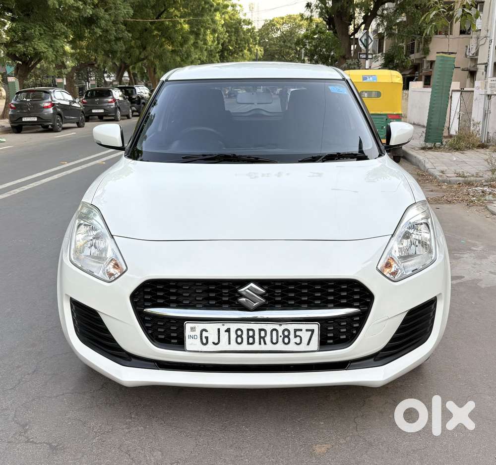 Maruti Suzuki Swift Vxi + Manual, 2022, Petrol