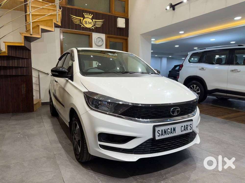 Tata Tiago 1.2 Revotron Xta, 2025, Petrol