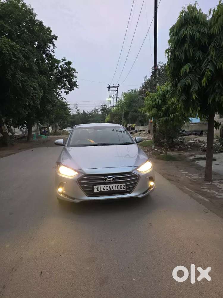 Hyundai New Elantra 2017 Petrol 85000 Km Driven