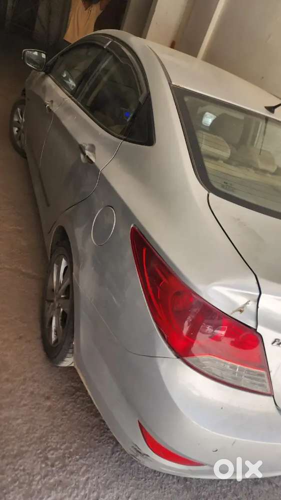 Hyundai Verna 2012