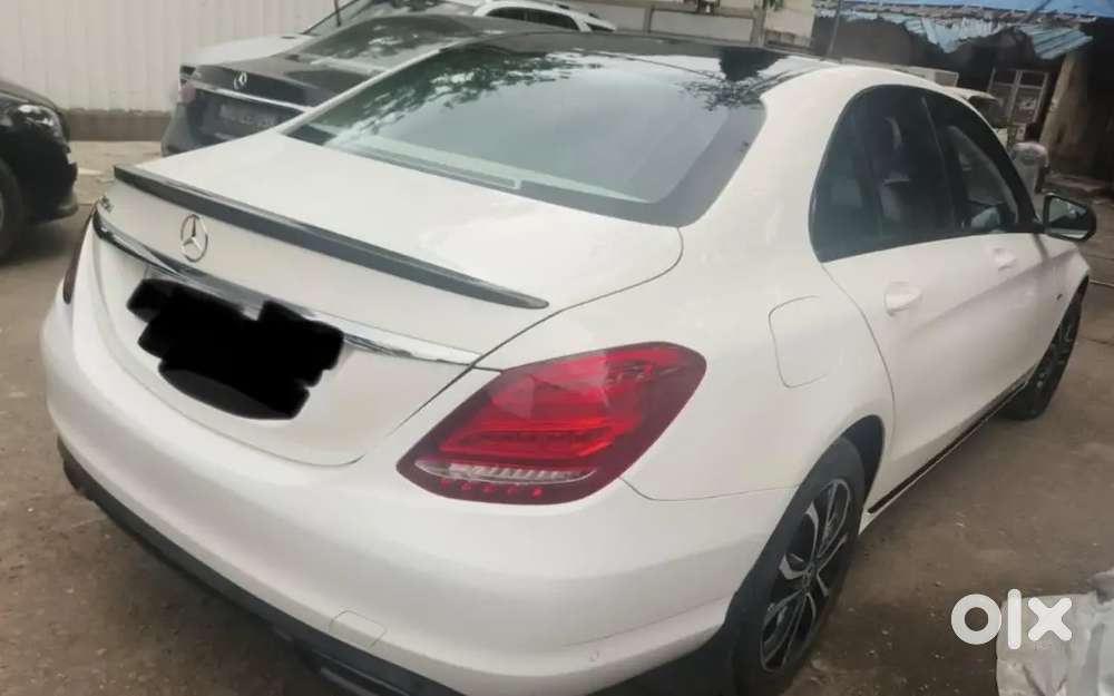 Showroom Condition Mercedes-benz C-220 Less Driven