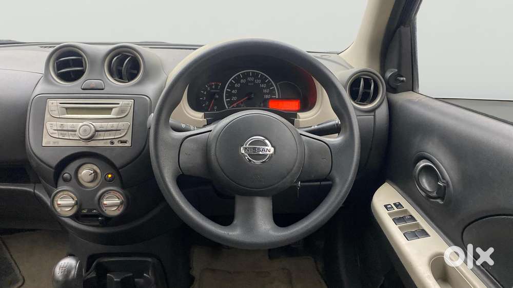 Nissan Micra Active Xv, 2015, Petrol