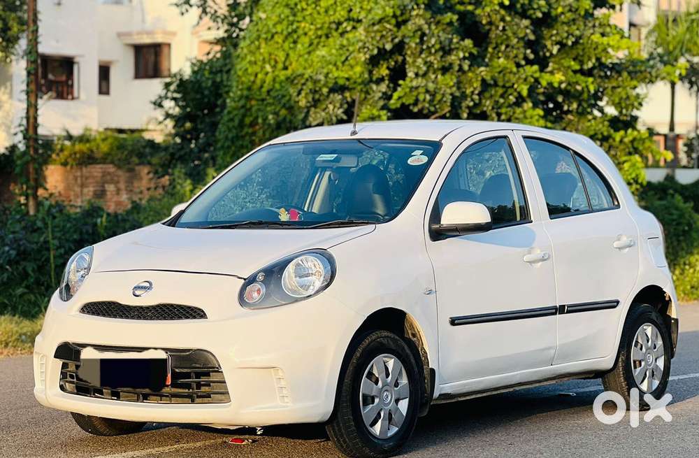 Nissan Micra Cvt Xv, 2015, Petrol