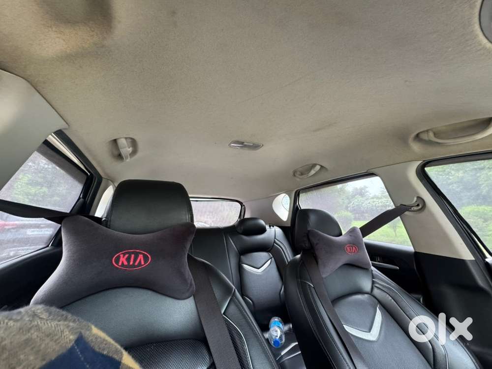 Kia Sonet Petrol 2021