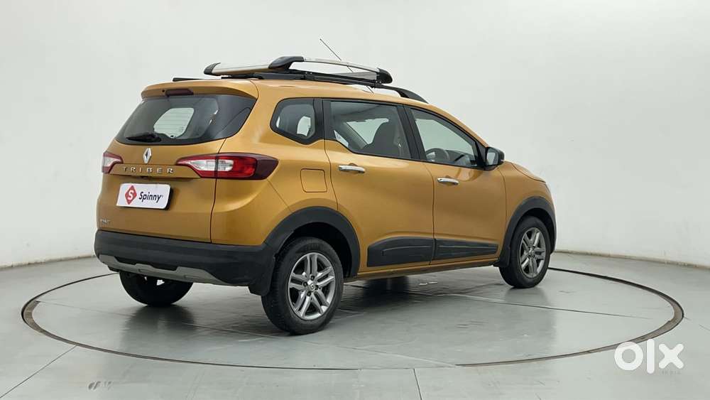 Renault Triber Rxz Easy-r Amt, 2023, Petrol