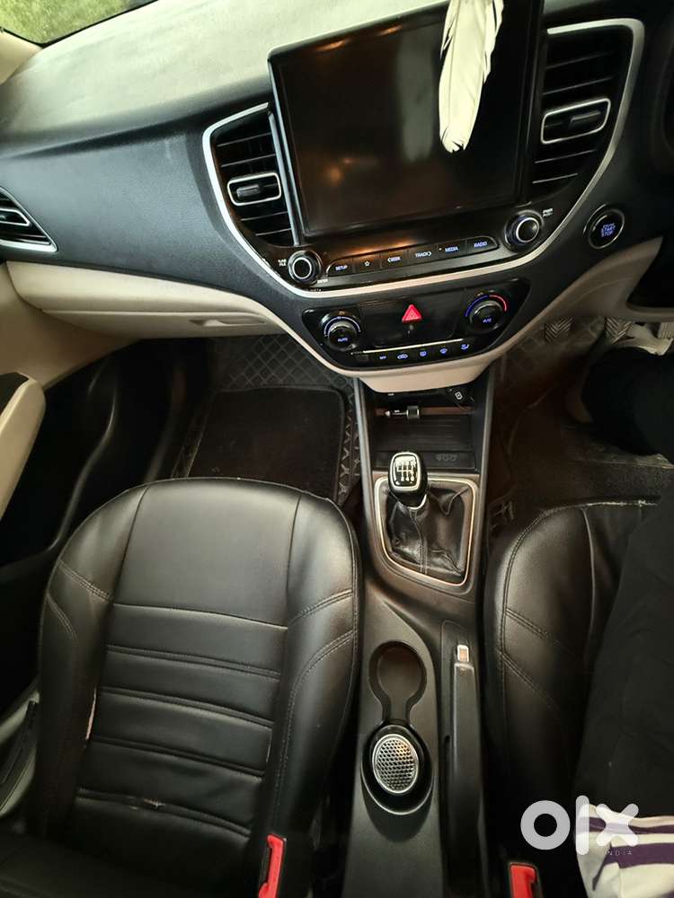 Hyundai Verna Diesel 2020 November With 17 Inch Alloy Tyre