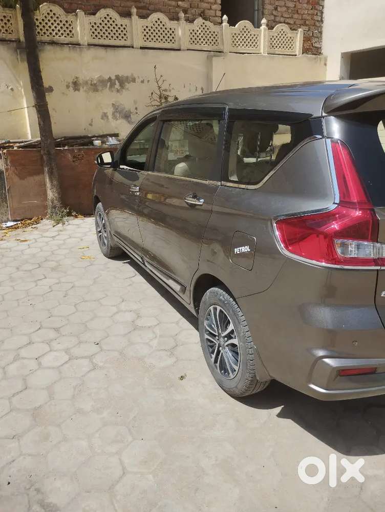 Maruti Suzuki Ertiga 2023 Petrol Well Maintained