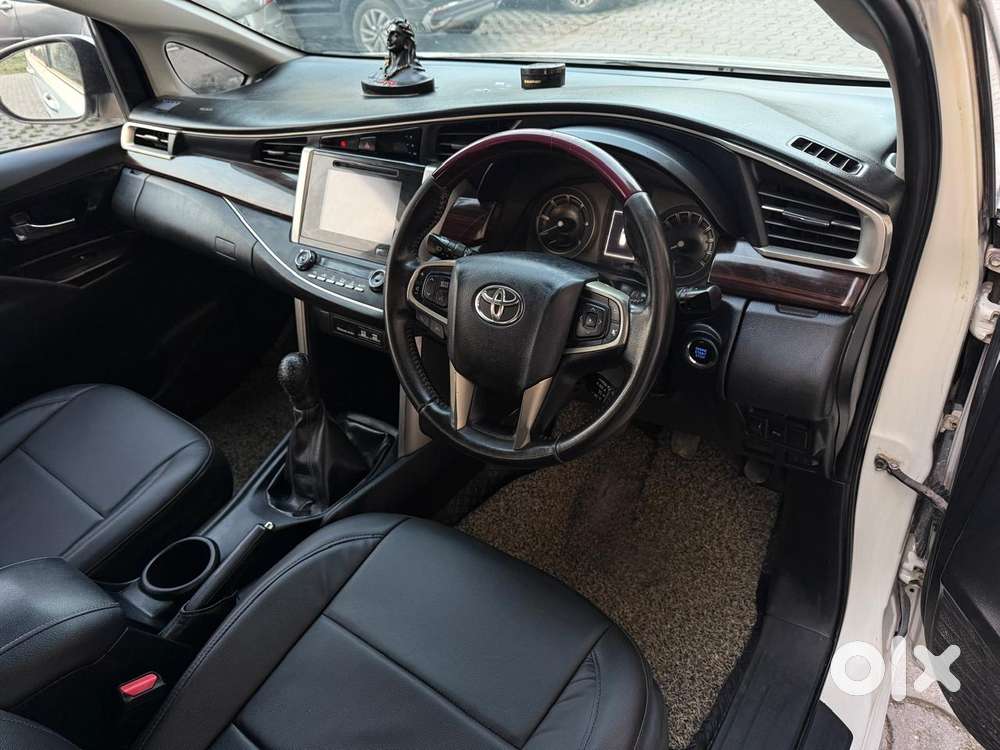Toyota Innova Crysta Zx 2.4 Diesel 7 Seater, 2017, Diesel