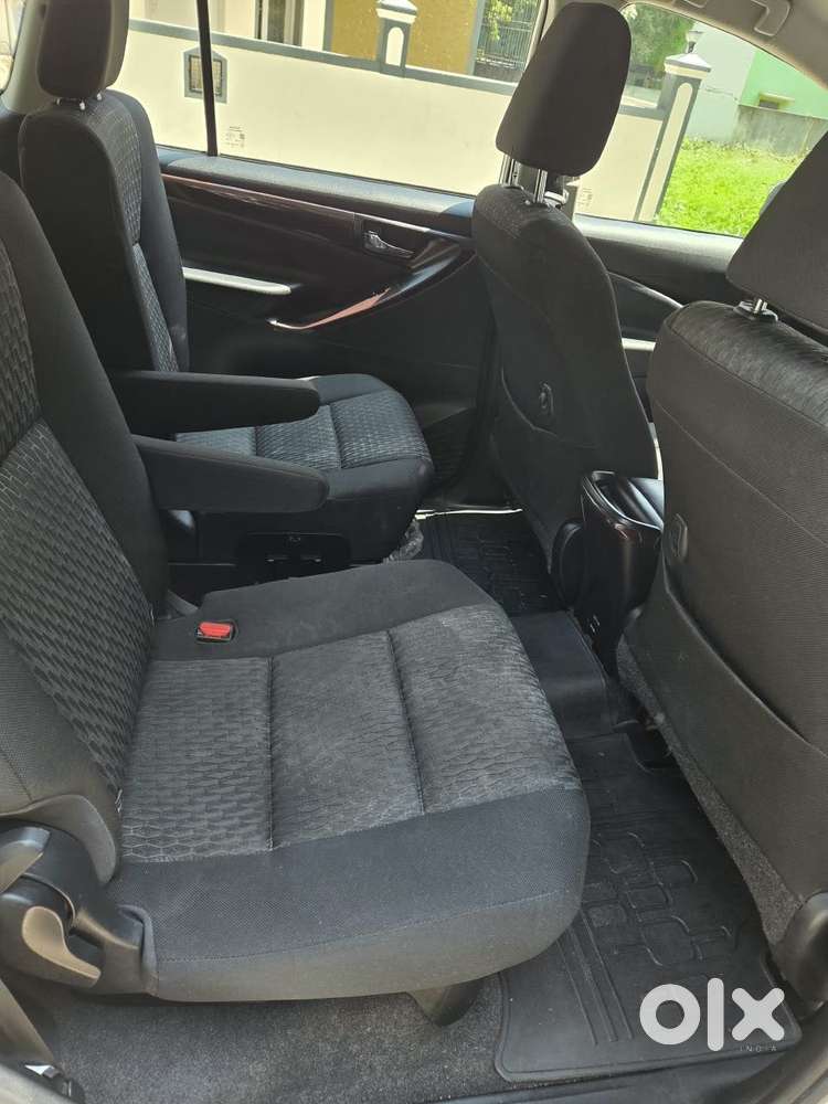 Toyota Innova Crysta 2.8 Gx At 7 Str, 2016, Diesel