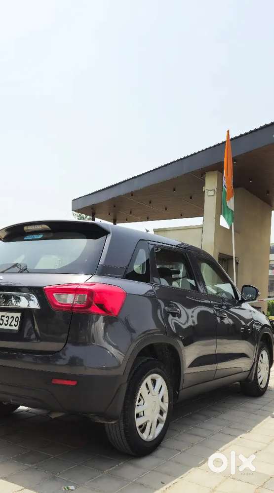 2022 Brezza ,petrol,1st Ownr,all Orignal,lxi(0)