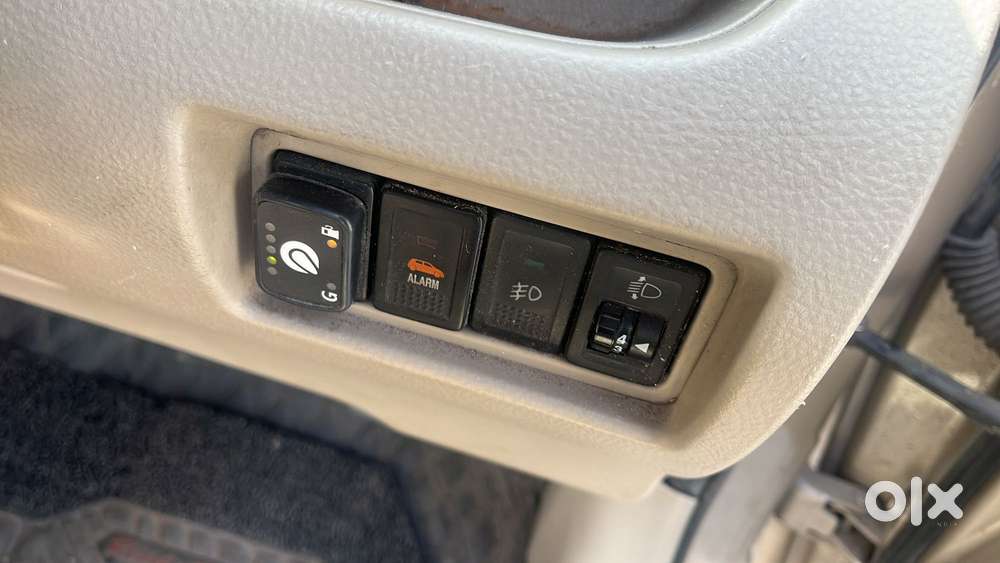 Maruti Suzuki Swift Dzire Vxi Optional, 2012, Cng & Hybrids