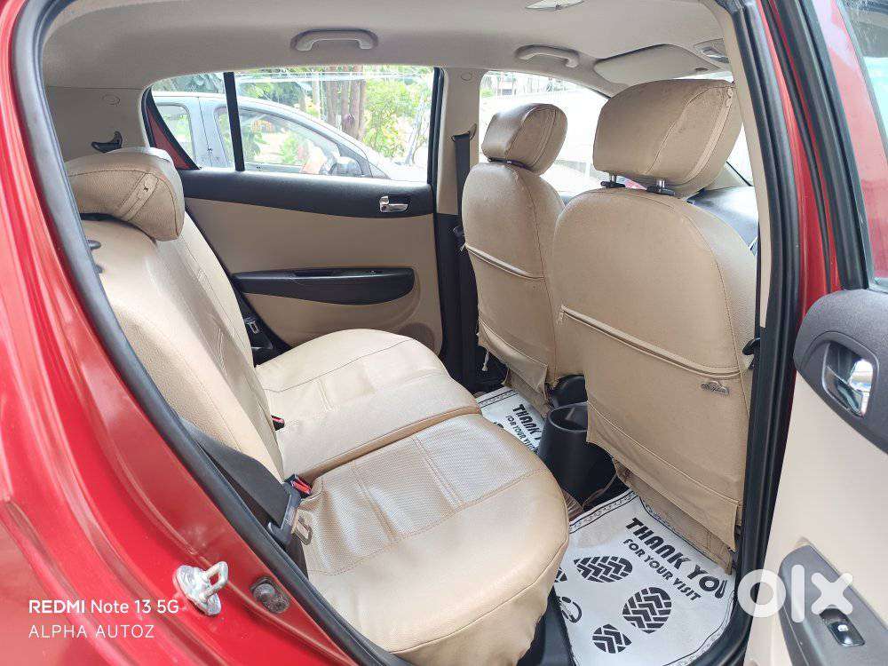 Hyundai I20 Sportz At 1.4, 2013, Petrol