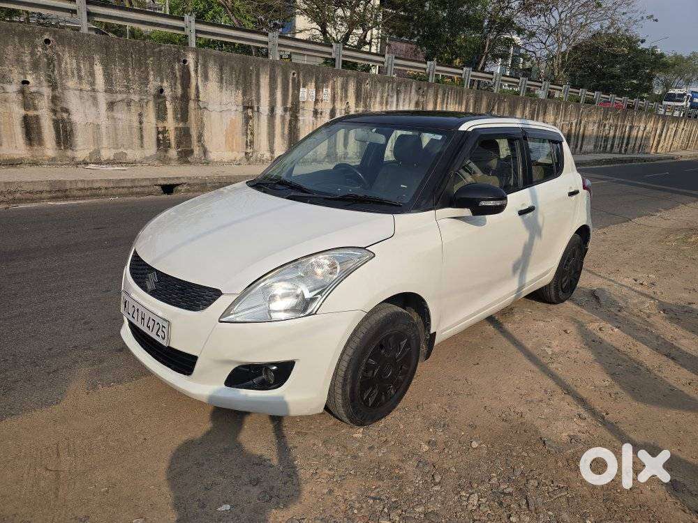Maruti Suzuki Swift 2011-2014 Vxi, 2013, Petrol