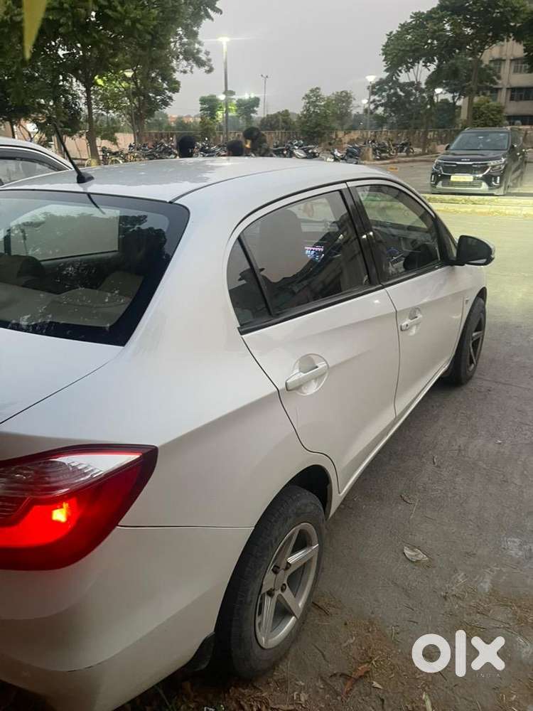 Honda Amaze 2017 Petrol Well Maintained Automatic