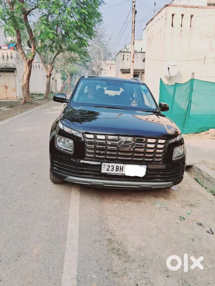 Hyundai Venue 2023 Petrol Well Maintained Neat And Clean Vehicle