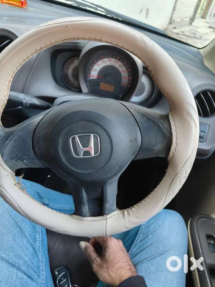 Honda Brio Petrol Mt 2nd Owner