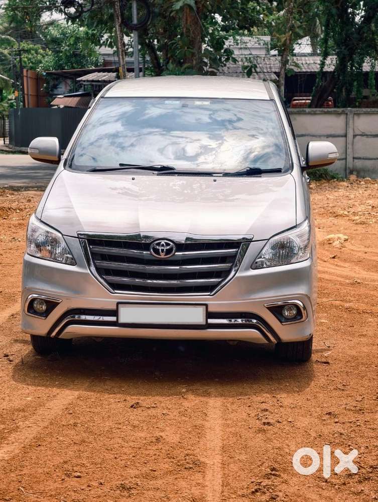 Toyota Innova Diesel 2014