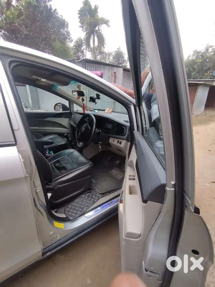 Mahindra Marazzo 2019 Diesel Top Notch Condition