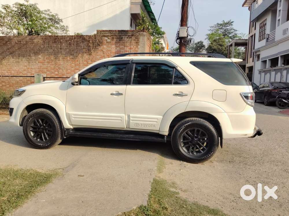 Toyota Fortuner 2011-2016 4x2 Manual, 2015, Diesel