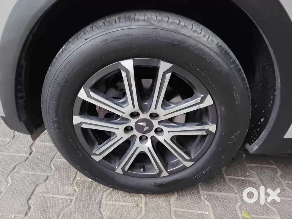 Mahindra Xuv700 2.2 Ax 3 Diesel At 5 Str, 2022, Diesel