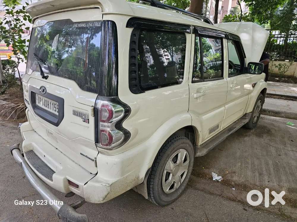 Mahindra Scorpio S6+ Diesel 2017