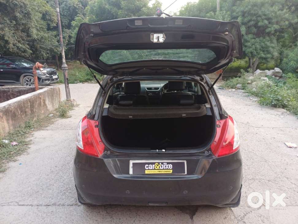 Maruti Suzuki Swift Lxi Optional-o, 2017, Petrol