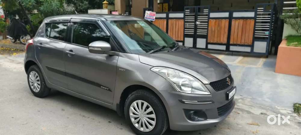 Maruti Suzuki Swift Vxi, 2012, Petrol