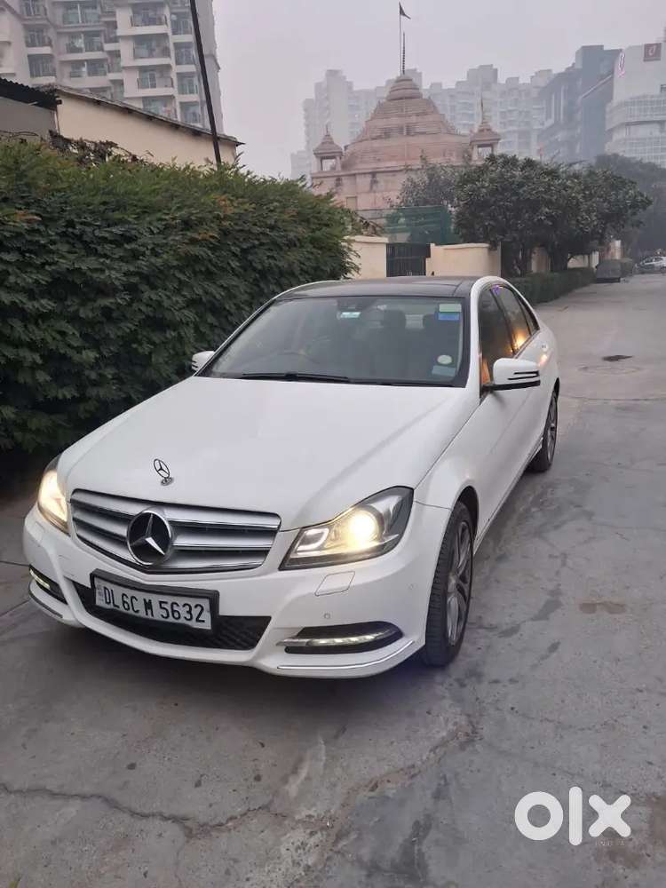 Mercedes-benz C Class 2013 Petrol 25111 Km Driven