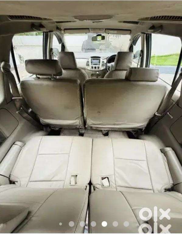 Toyota Innova 2.5 G (diesel) 8 Seater, 2012, Diesel