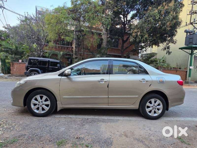Toyota Corolla Altis G, 2010, Petrol