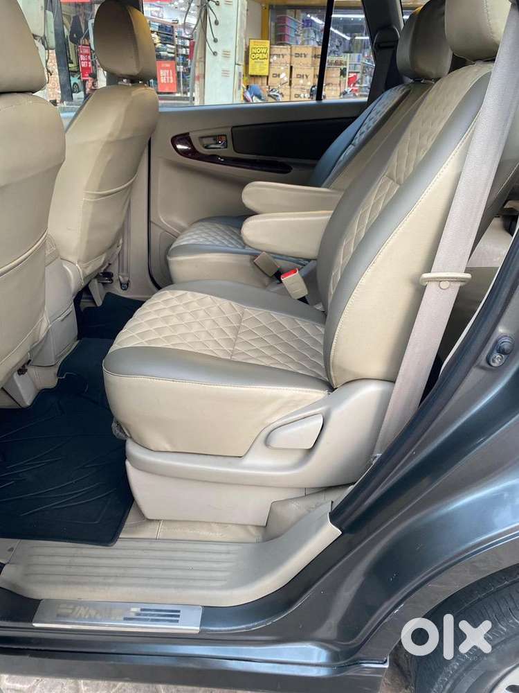 Toyota Innova 2013 Diesel Well Maintained