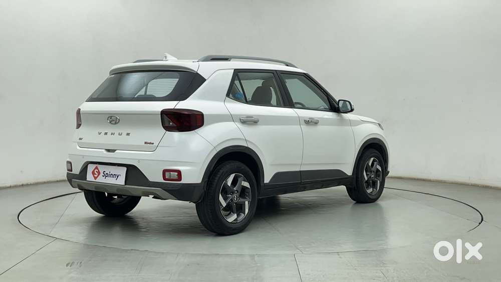 Hyundai Venue Sx Plus Turbo Dct, 2022, Petrol
