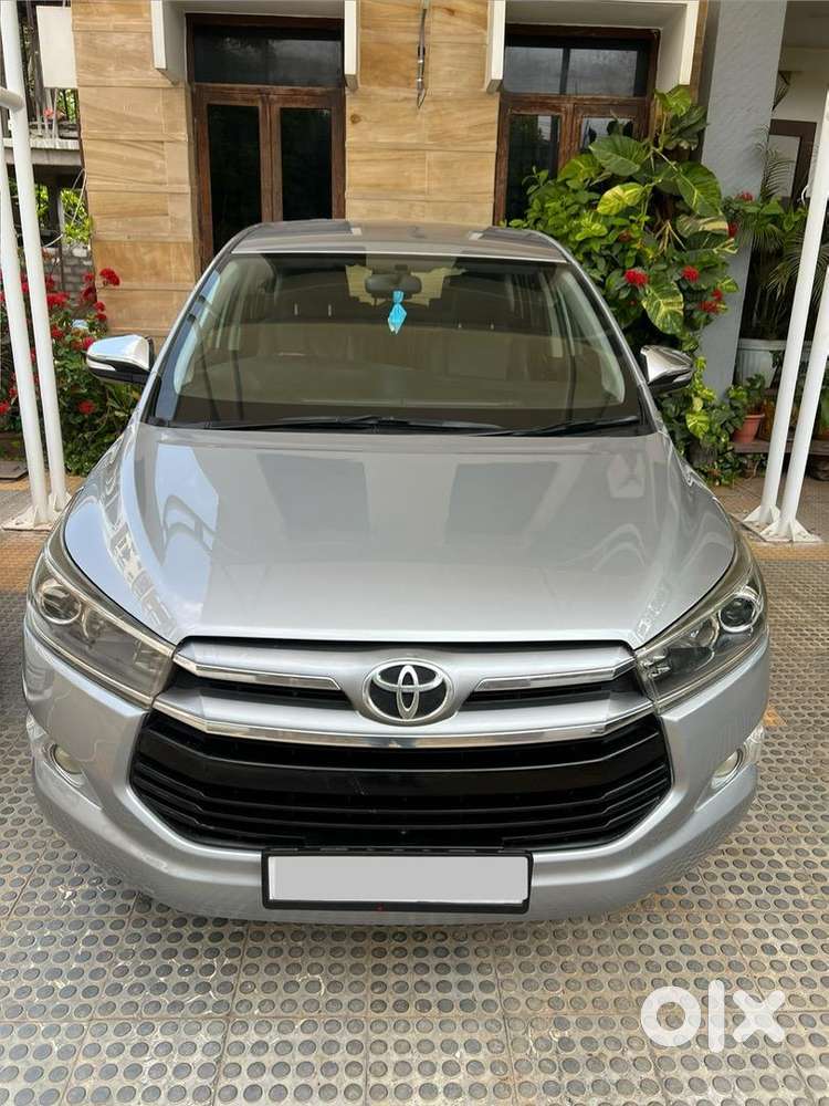 Toyota Innova Crysta 2016