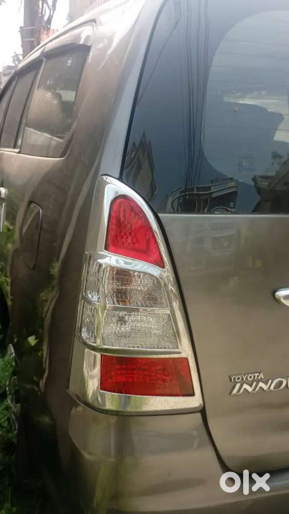Toyota Innova 2010 Diesel Well Maintained