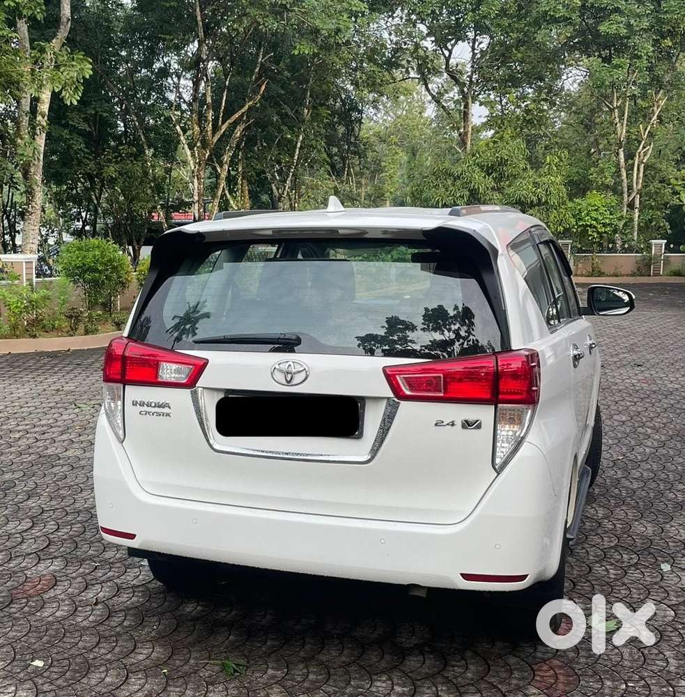 Toyota Innova Crysta Diesel 2024