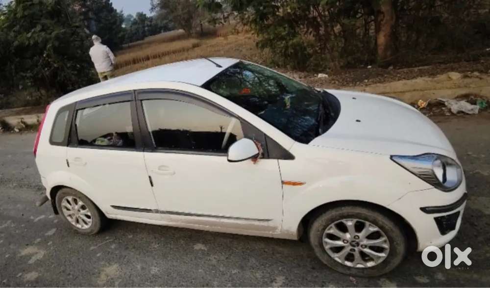 Ford Figo Petrol 2014