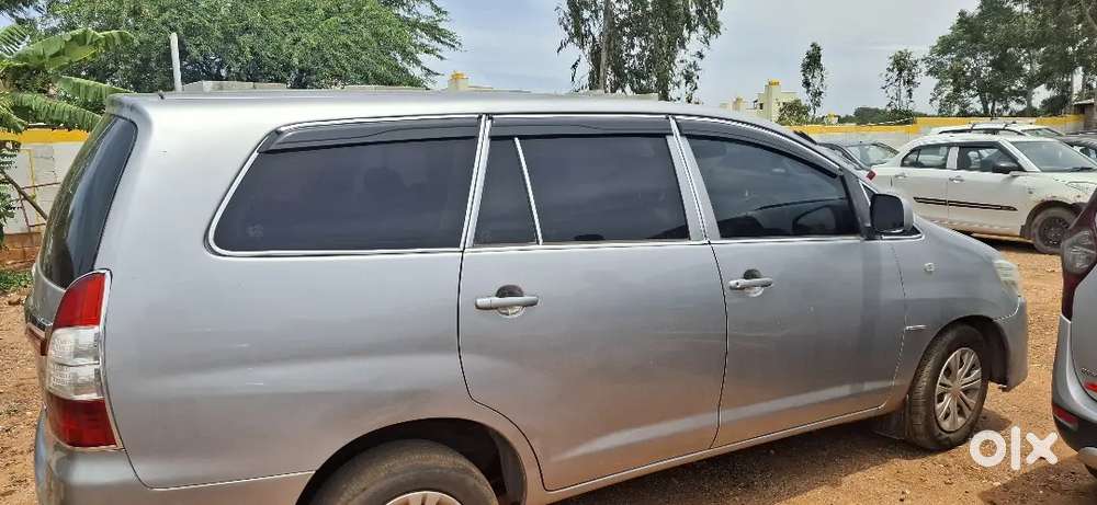 Toyota Innova 2.5 Gx 2015