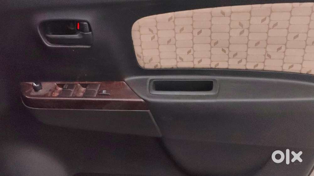 Maruti Suzuki Wagon R Vxi Amt, 2017, Petrol